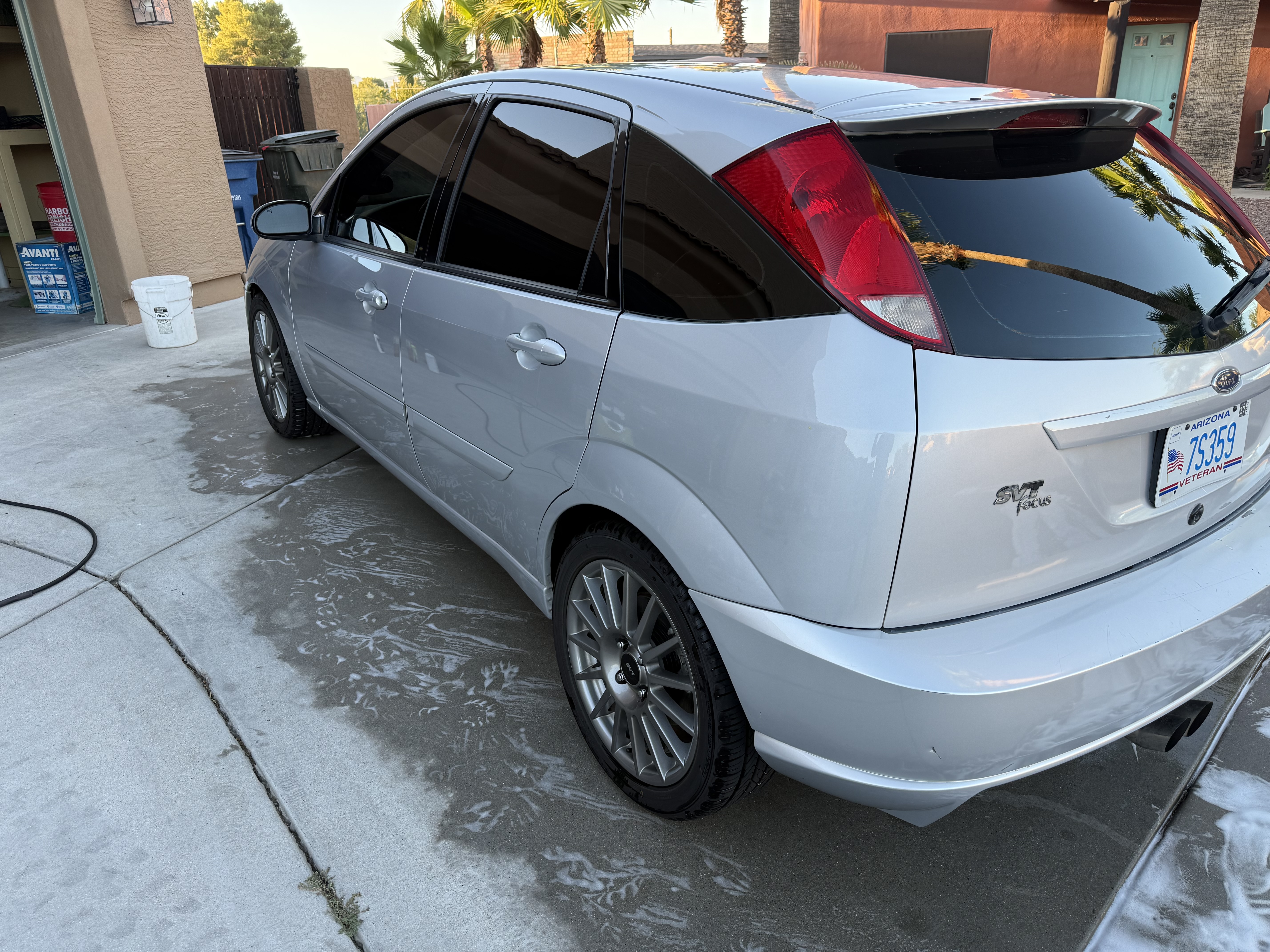 Used 2004 Ford Focus SVT FWD image 9