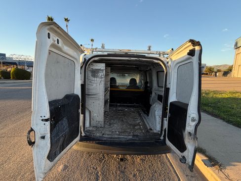 Used 2016 RAM ProMaster City Tradesman w/ Rear Back-up Camera Group image 12