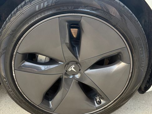 Used 2019 Tesla Model 3 Long Range image 12