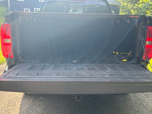 Used 2019 Chevrolet Colorado ZR2 w/ ZR2 Midnight Special Edition AWD/4WD image 8