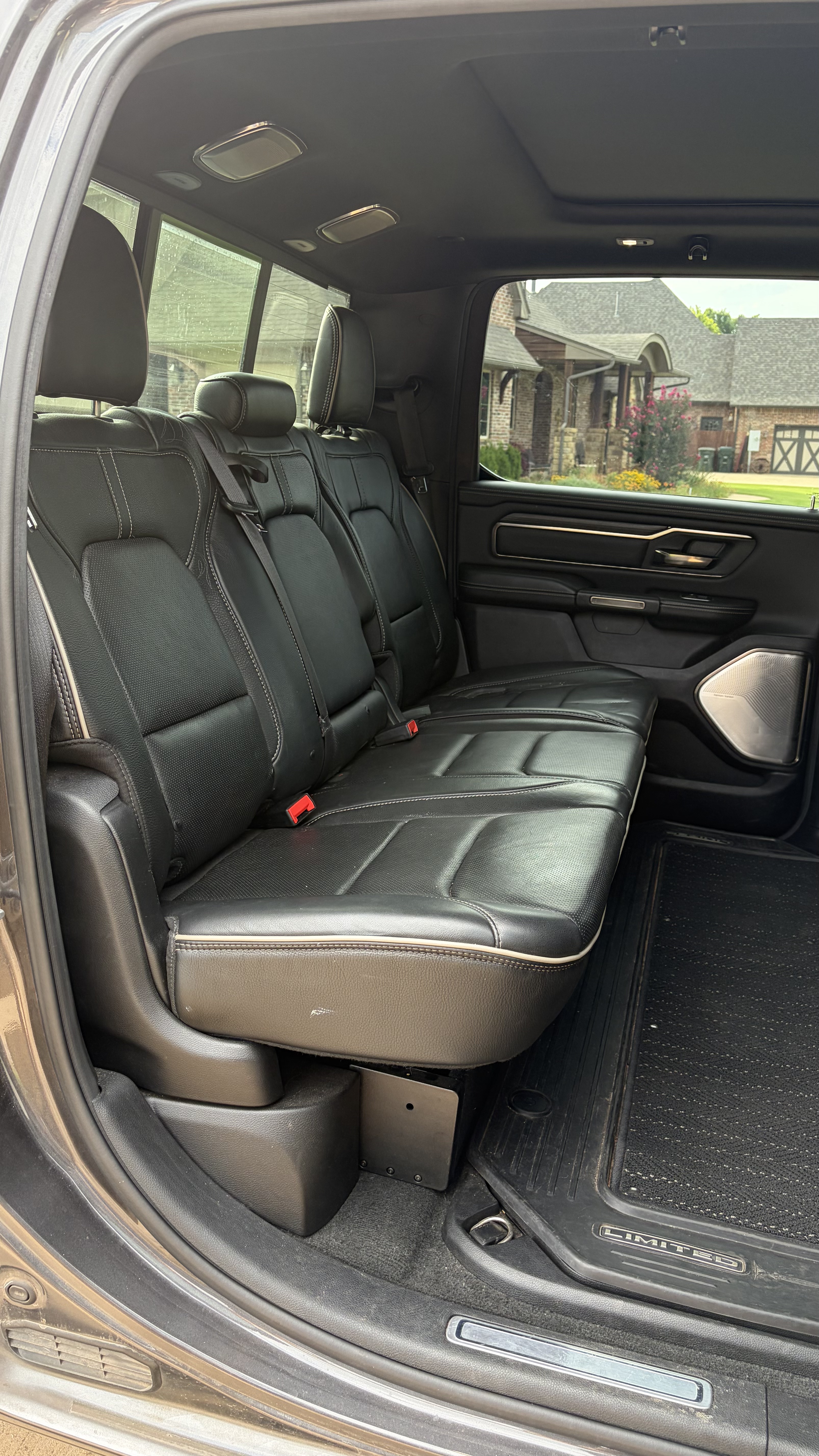 Used 2019 RAM 1500 Limited AWD/4WD image 26