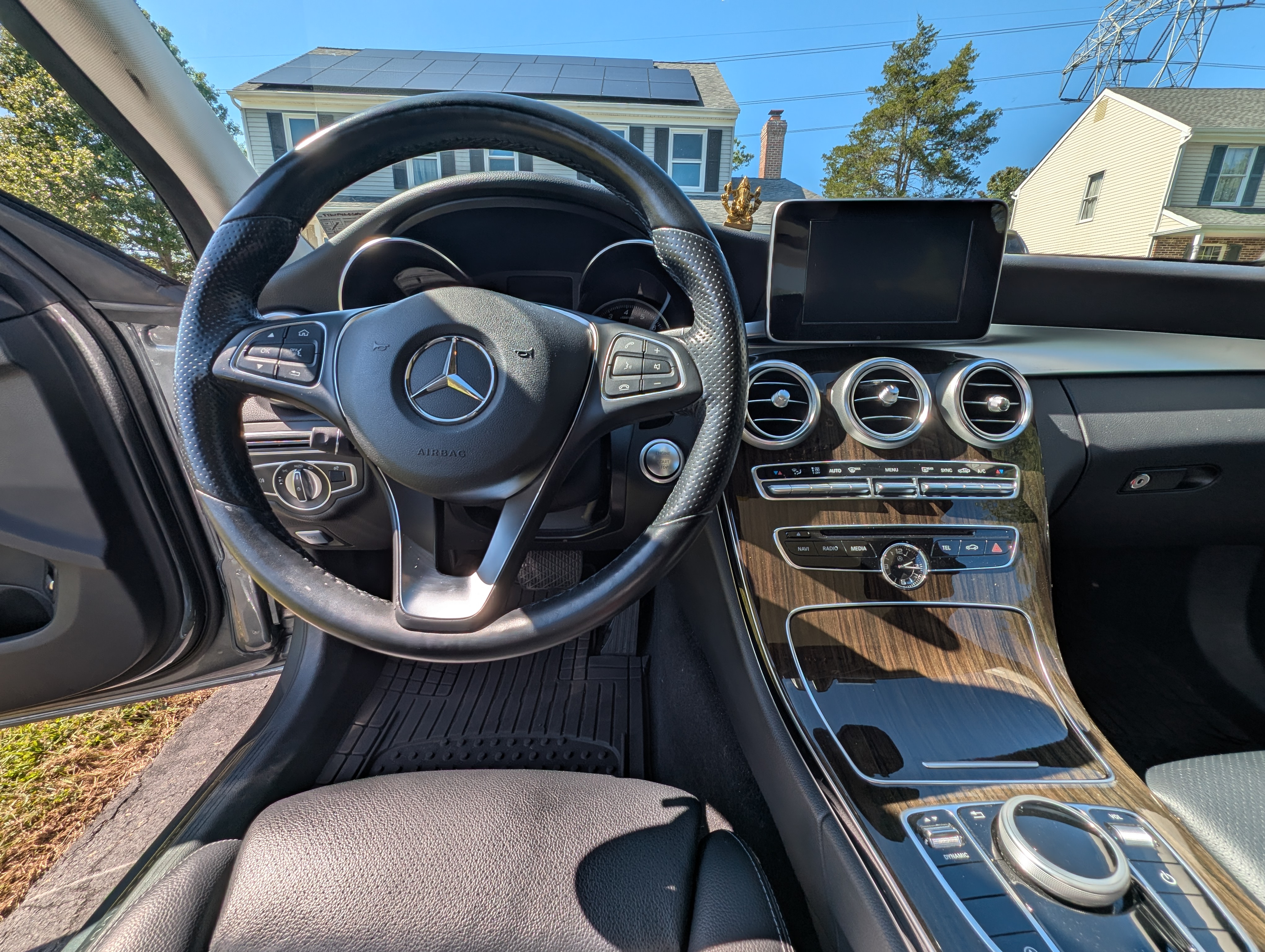 Used 2017 Mercedes-Benz C 300 4MATIC Sedan image 25
