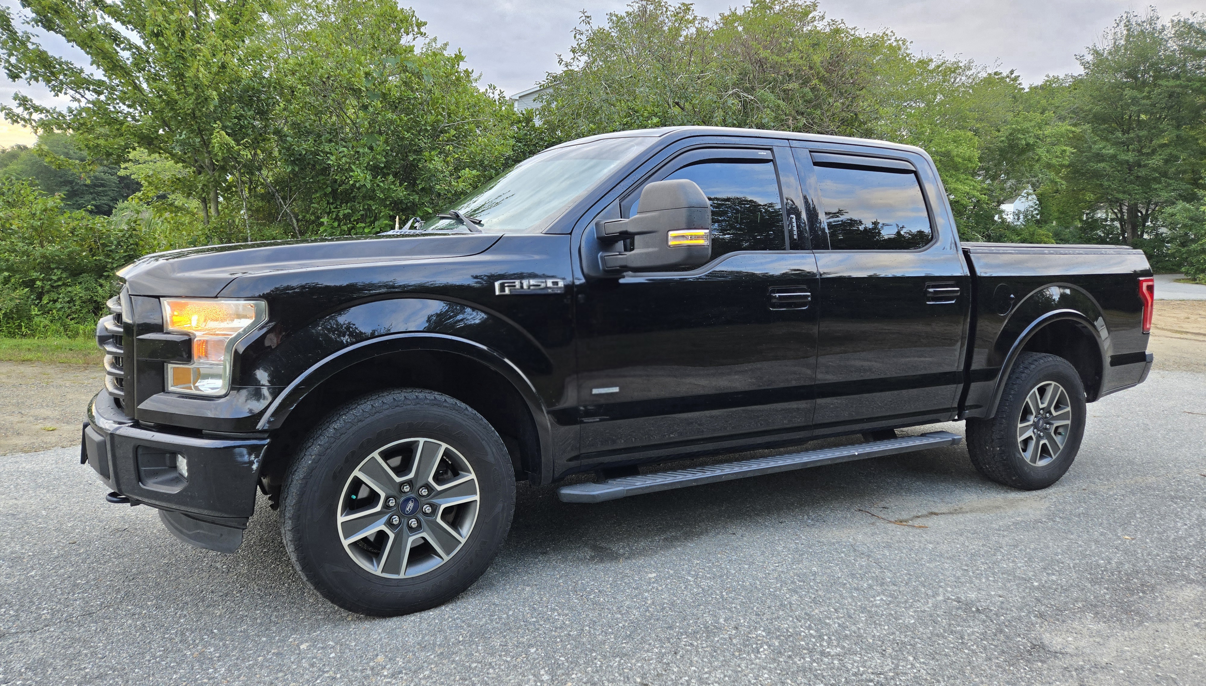 Used 2016 Ford F150 XLT w/ Equipment Group 302A Luxury AWD/4WD image 2