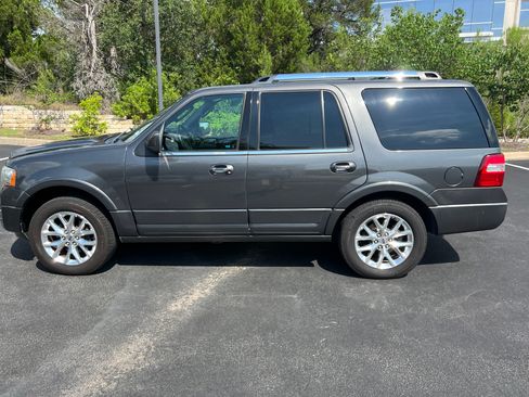 Used 2015 Ford Expedition Limited w/ Equipment Group 301A AWD/4WD image 24