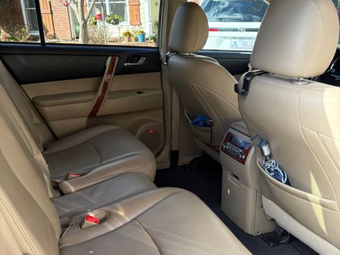 Used 2012 Toyota Highlander Limited image 5