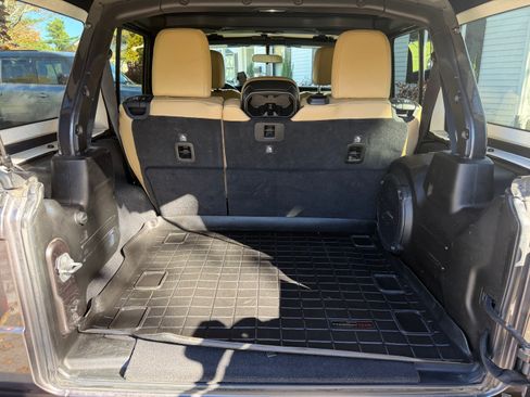 Used 2018 Jeep Wrangler Unlimited Sahara w/ Dual Top Group image 13