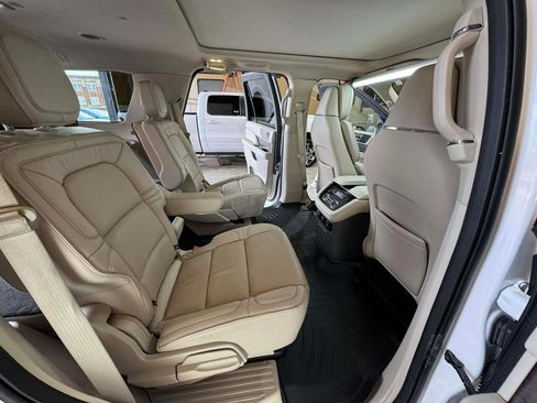 Used 2019 Lincoln Navigator Reserve w/ Cargo Package image 6