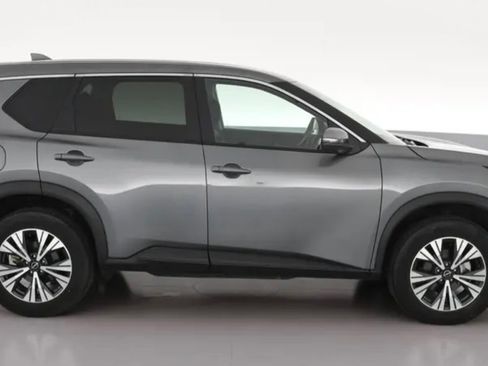 Used 2023 Nissan Rogue SV AWD/4WD image 10