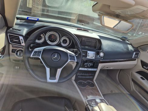 Used 2014 Mercedes-Benz E 550 Cabriolet image 15