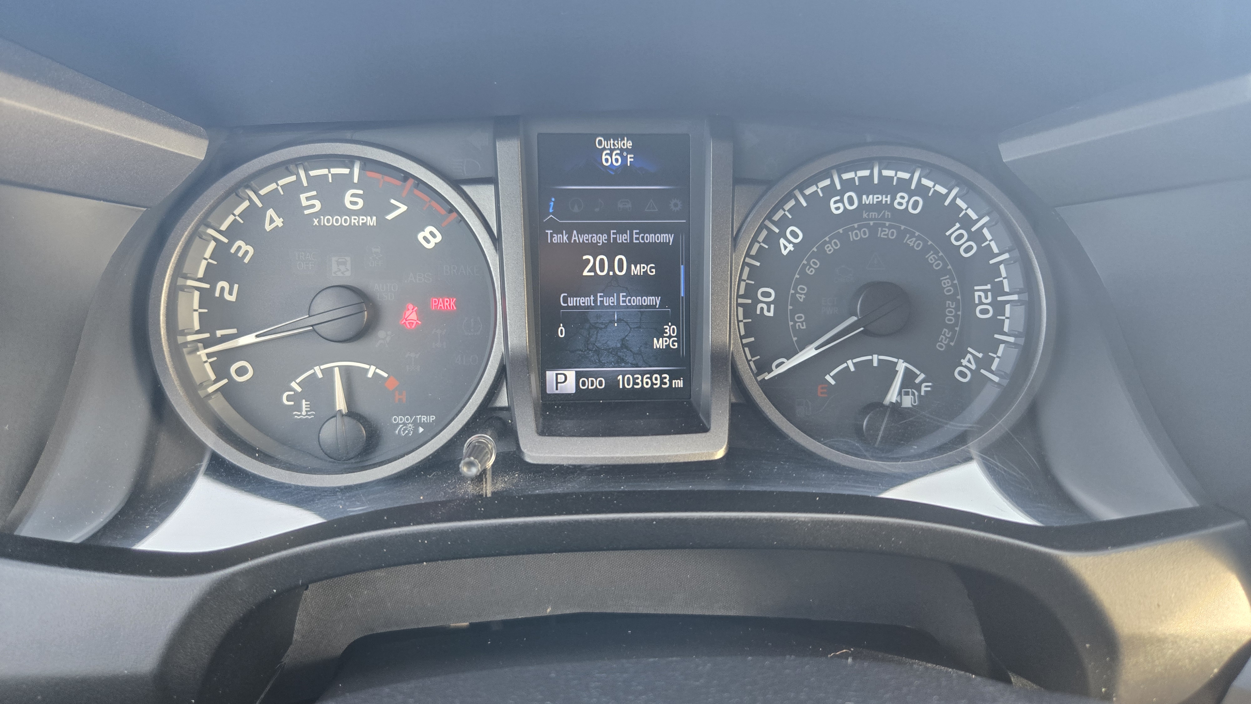 Used 2017 Toyota Tacoma TRD Off-Road w/ Tow Package (A/T) AWD/4WD image 12