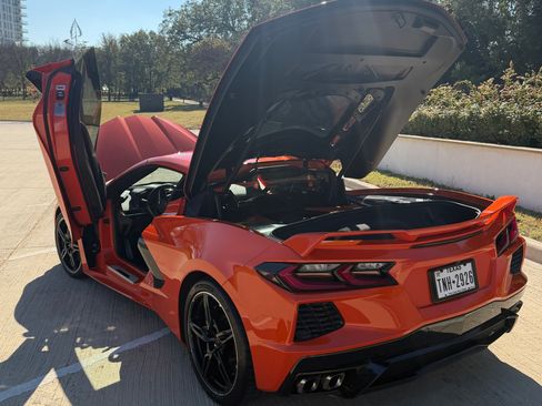 Used 2020 Chevrolet Corvette Stingray Preferred Cpe w/ 2LT Preferred Equipment Group image 6