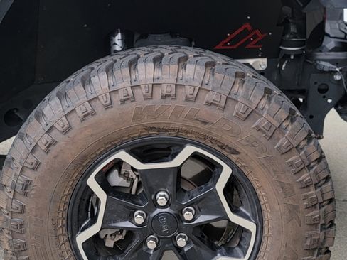 Used 2018 Jeep Wrangler Unlimited Rubicon image 8