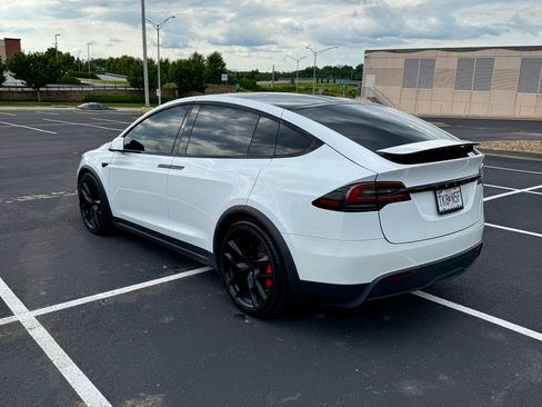 Used 2023 Tesla Model X AWD/4WD image 12