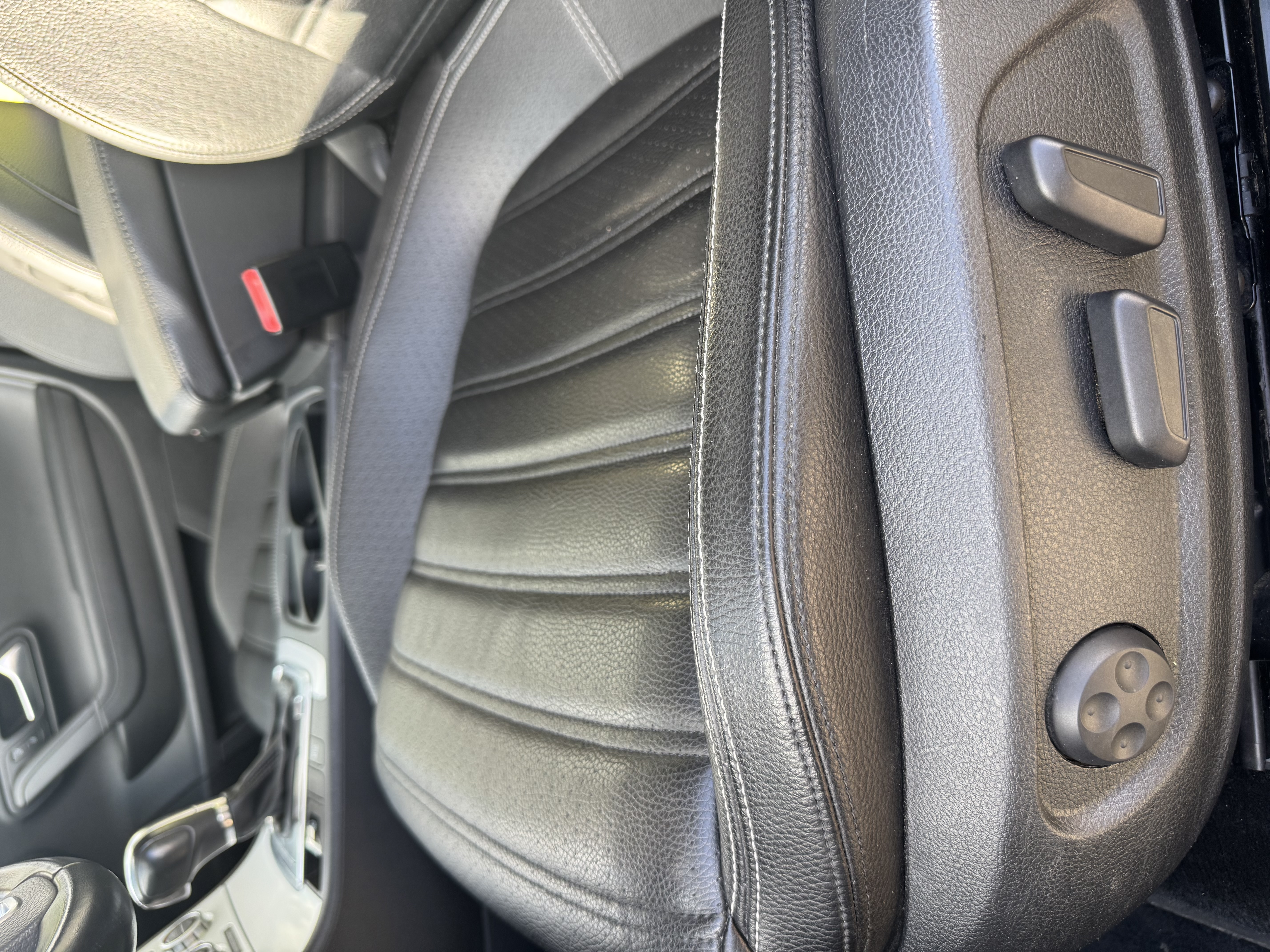 Used 2013 Volkswagen CC R-Line FWD image 14