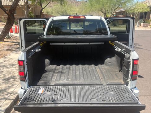 Used 2024 Nissan Frontier PRO-4X w/ Pro Premium Package AWD/4WD image 9