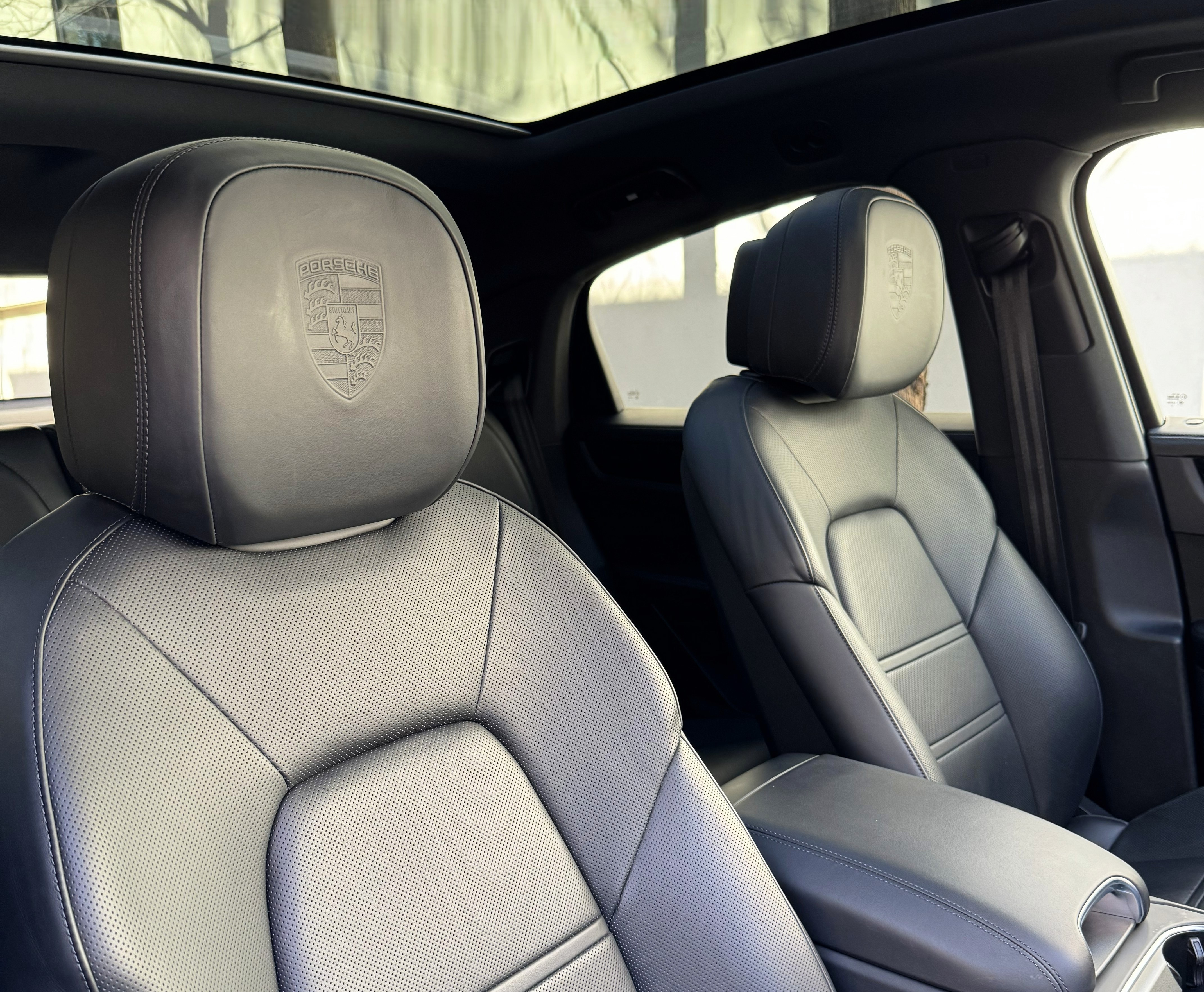 Used 2023 Porsche Cayenne Coupe AWD/4WD image 25