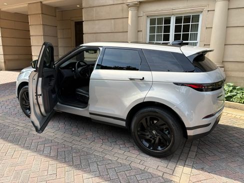 Used 2024 Land Rover Range Rover Evoque S AWD/4WD image 5