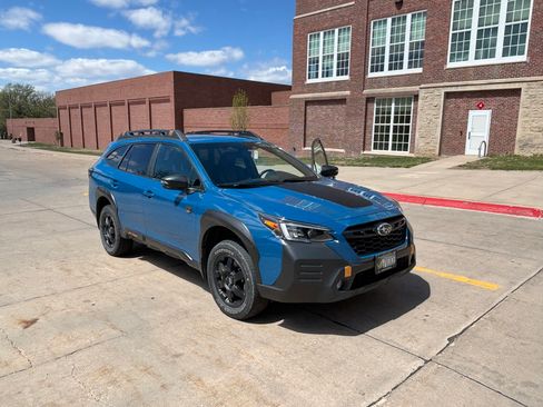 Used 2023 Subaru Outback Wilderness image 2