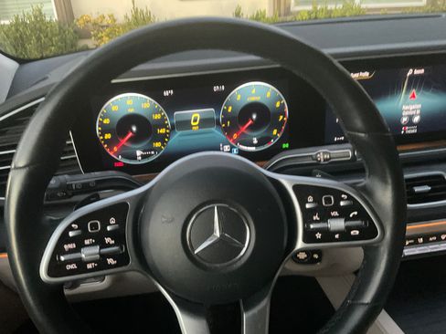 Used 2022 Mercedes-Benz GLE 350 image 2