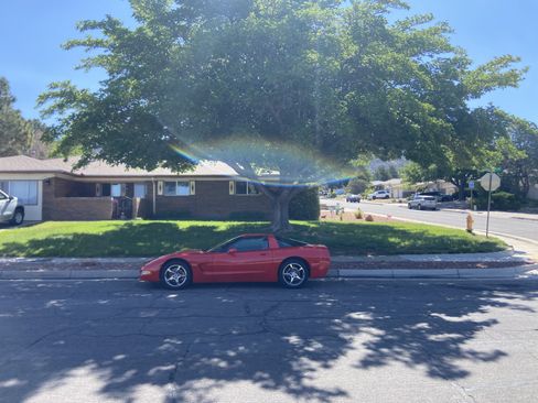 Used 2001 Chevrolet Corvette Coupe w/ Preferred Equipment Group2 RWD image 6