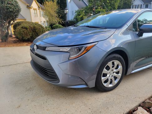 Used 2024 Toyota Corolla LE image 4