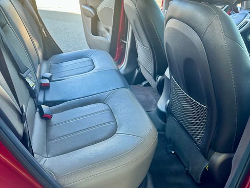 Used 2012 Hyundai Tucson Limited w/ Premium Pkg FWD image 13