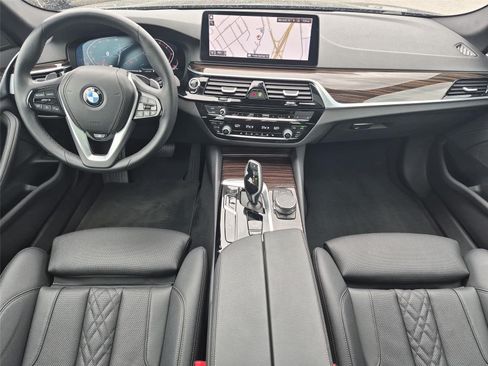 Used 2021 BMW 530i w/ Convenience Package RWD image 5