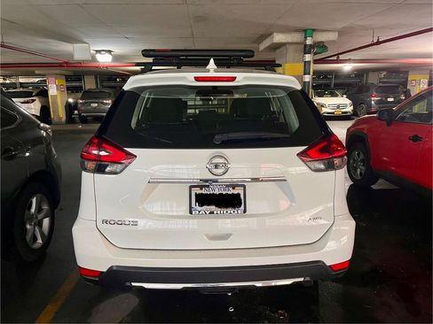 Used 2019 Nissan Rogue S AWD/4WD image 2
