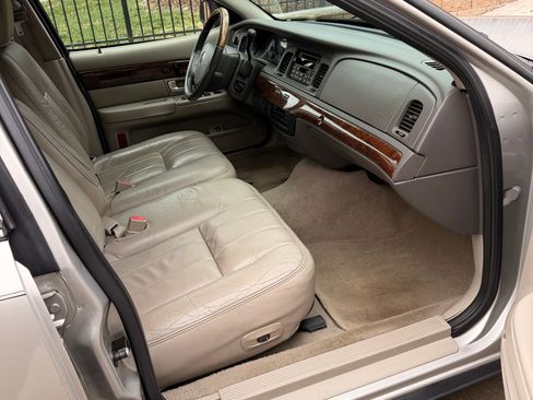 Used 2006 Mercury Grand Marquis LS image 9