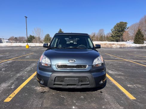 Used 2011 Kia Soul + image 12