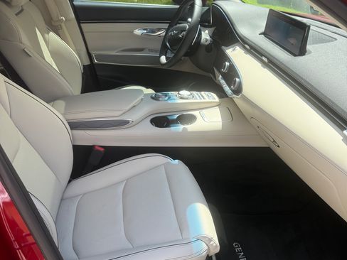 Used 2025 Genesis GV70 2.5T w/ Advanced Package image 2