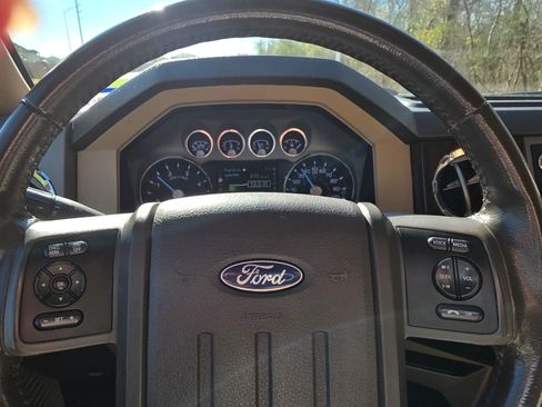 Used 2012 Ford F350 Lariat image 10