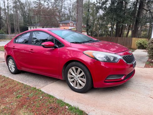 Used 2015 Kia Forte LX w/ Popular Package image 2