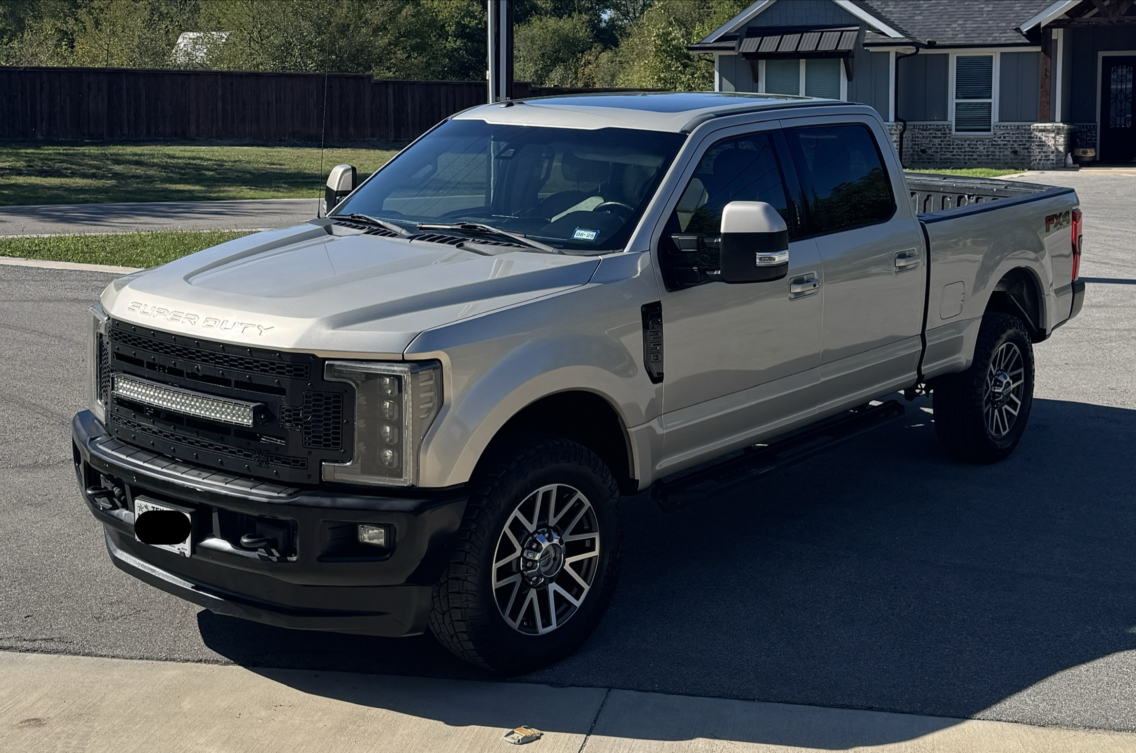 Used 2017 Ford F250 Lariat w/ Lariat Ultimate Package AWD/4WD image 2