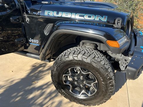 Used 2021 Jeep Wrangler Unlimited Rubicon 4xe w/ Steel Bumper Group image 10