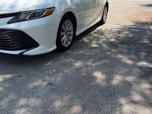 Used 2020 Toyota Camry LE image 15