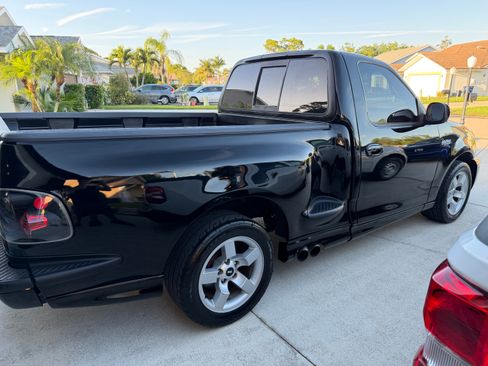 Used 2001 Ford F150 Lightning image 6