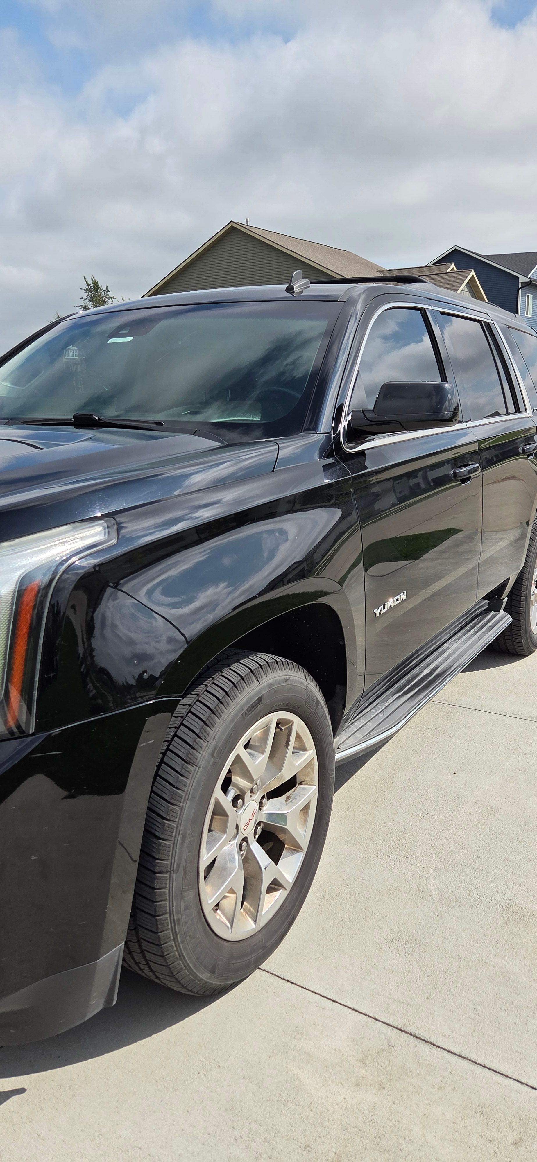 Used 2015 GMC Yukon SLT w/ Open Road Package AWD/4WD image 4