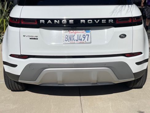 Used 2020 Land Rover Range Rover Evoque SE image 1