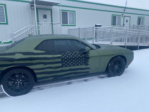 Used 2018 Dodge Challenger SXT Plus RWD image 6