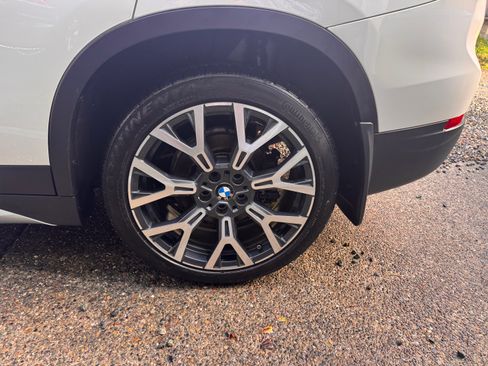 Used 2020 BMW X1 xDrive28i image 11