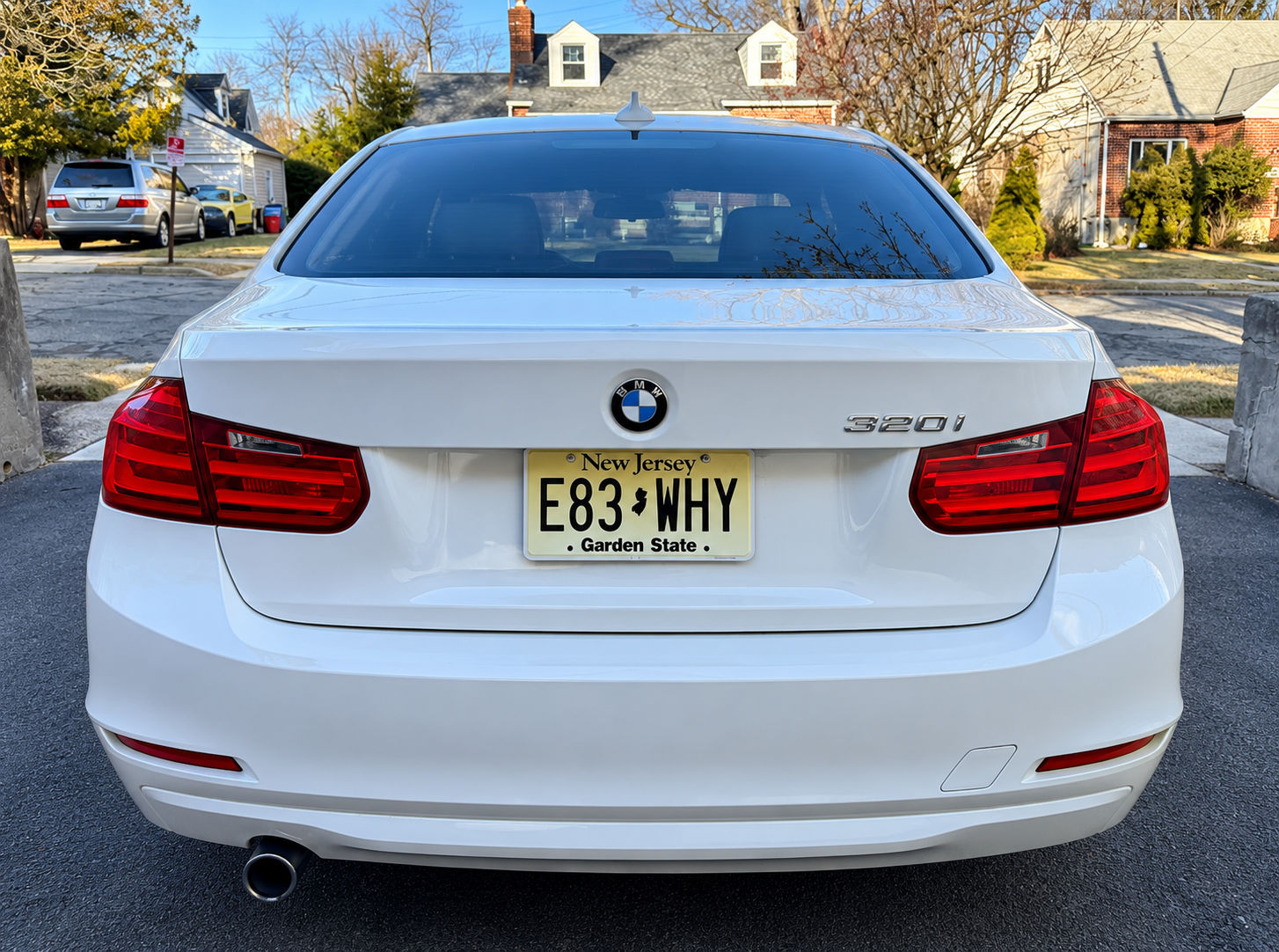 Used 2015 BMW 320i Sedan RWD image 2