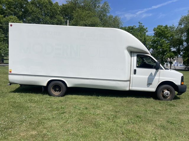 Used 2016 GMC Savana 4500 RWD image 6