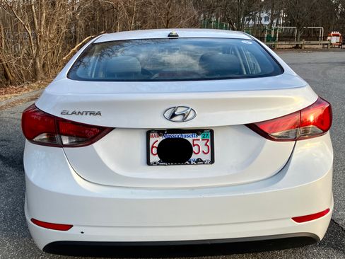 Used 2016 Hyundai Elantra SE image 6