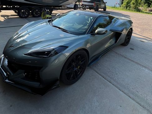 Used 2024 Chevrolet Corvette Z06 w/ Stealth Interior Trim Package RWD image 2
