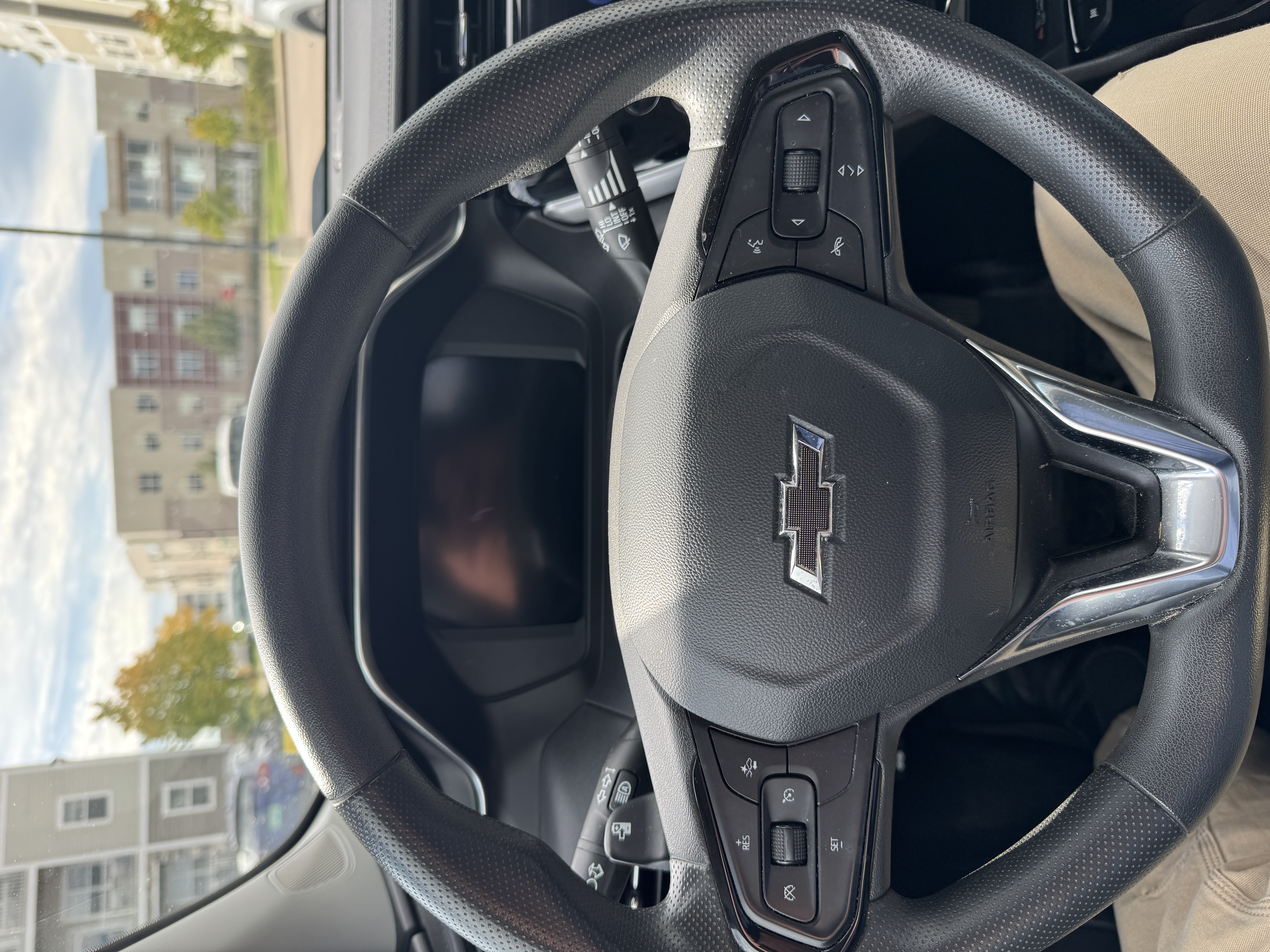 Used 2023 Chevrolet Bolt EUV LT w/ Driver Confidence Package FWD image 6