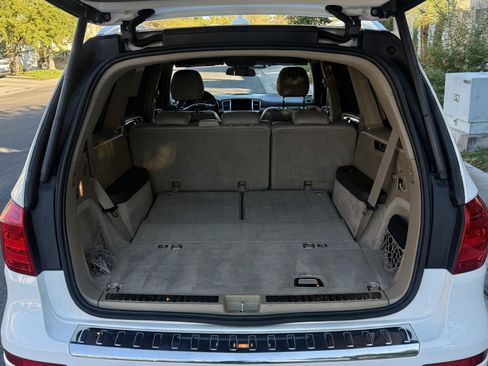 Used 2014 Mercedes-Benz GL 450 4MATIC image 9