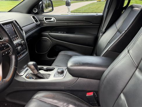 Used 2018 Jeep Grand Cherokee High Altitude AWD/4WD image 9