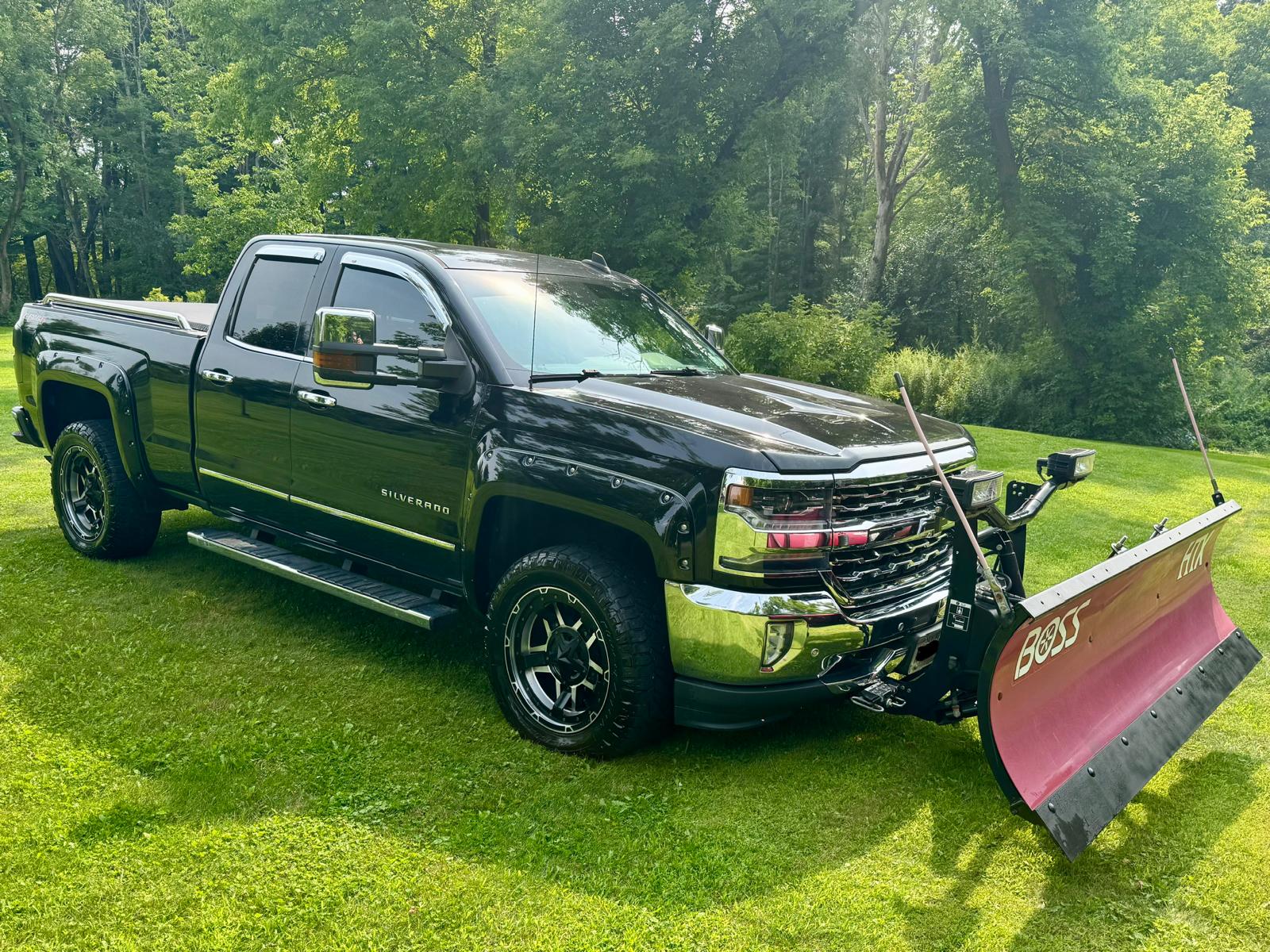 Used 2016 Chevrolet Silverado 1500 LTZ w/ LTZ Plus Package AWD/4WD image 1