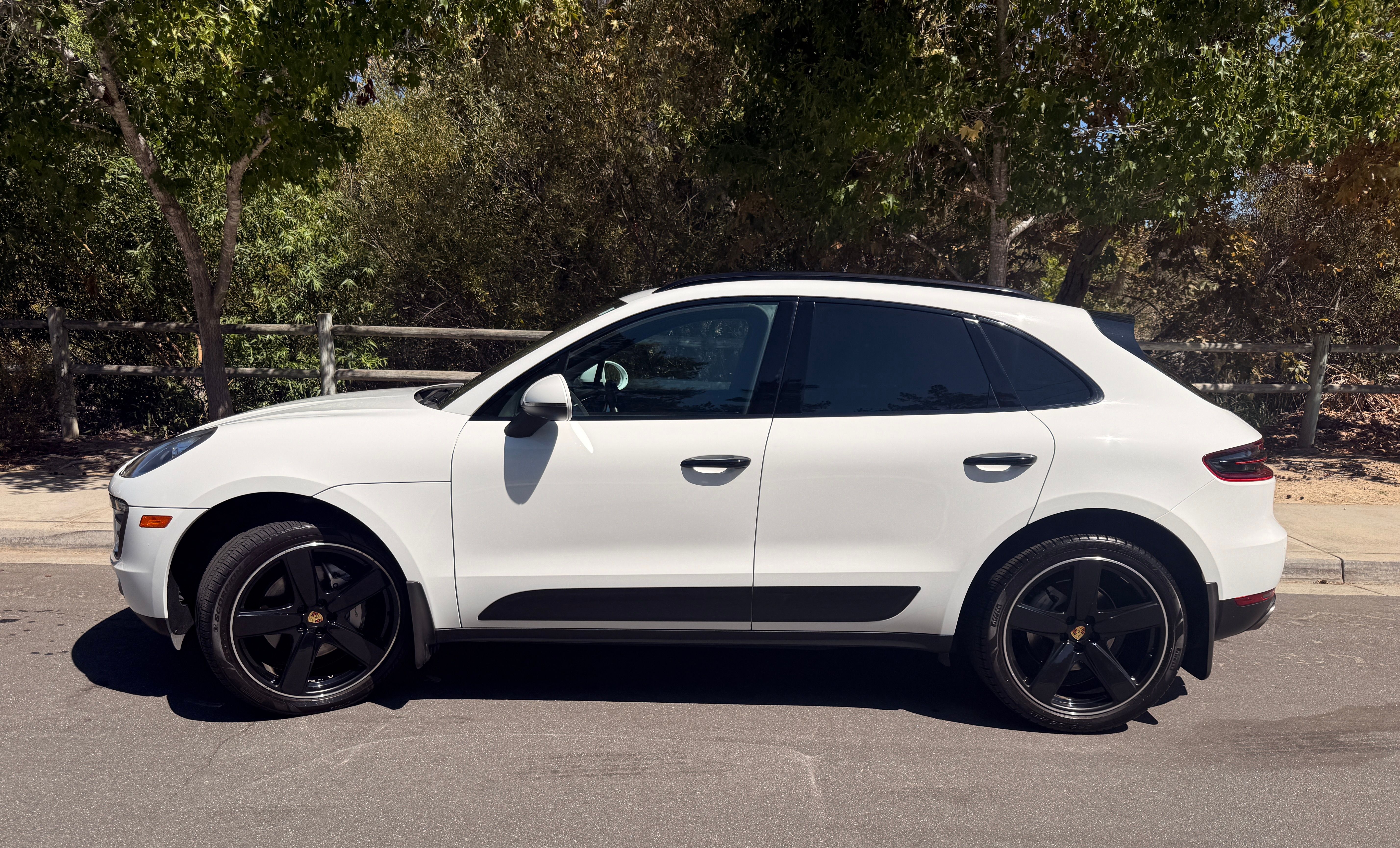 Used 2018 Porsche Macan S AWD/4WD image 5